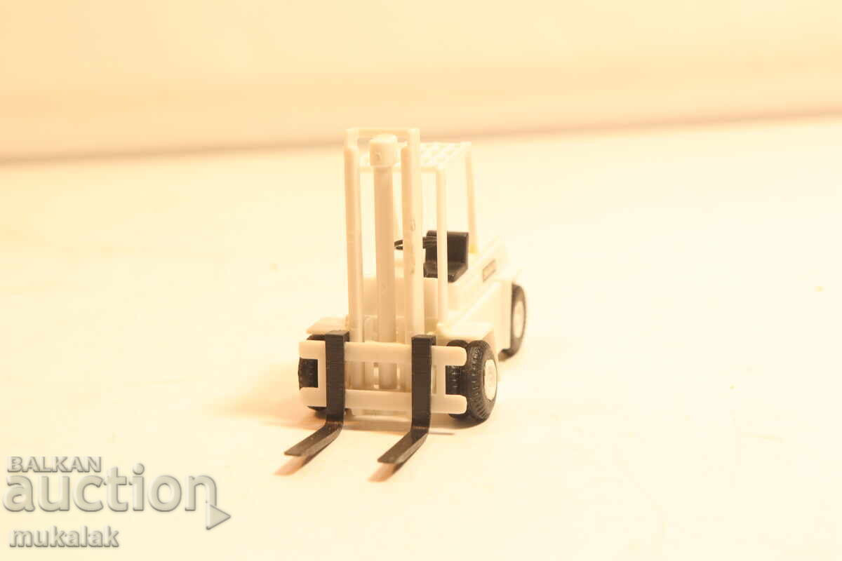 Licitație WIKING ?? H0 1/87 STIVUITOR ELECTROMOTOR MODEL AUTO