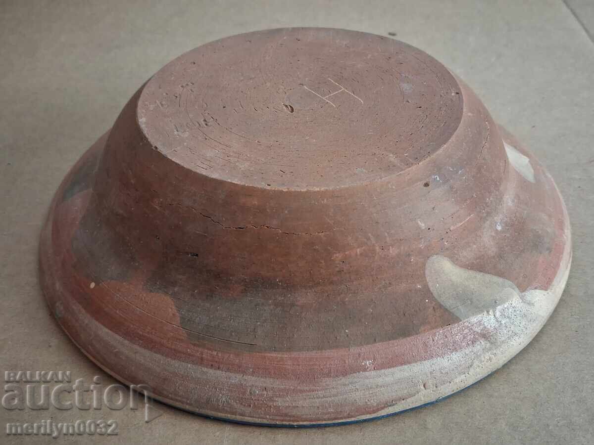 Licitație Oală veche de lut, ceramică, farfurie Licitație Oală veche de lut, ceramică, farfurie