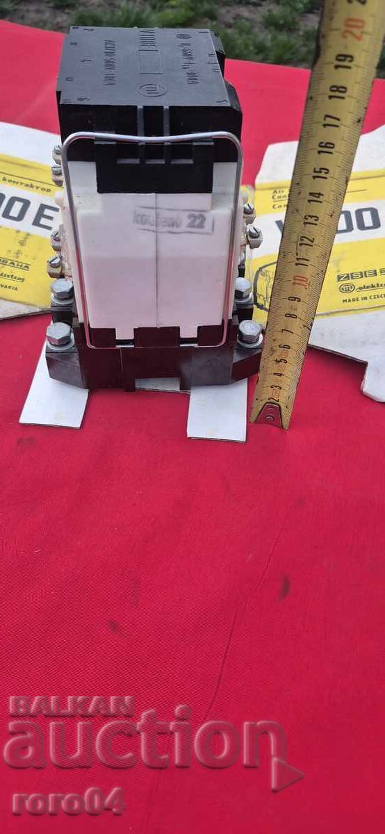 CONTACTOARE - V 100 E - NOU - 5