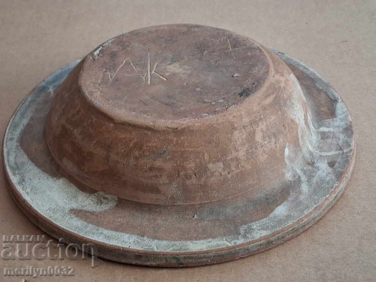 Livrarea Oală veche de lut, ceramică, farfurie Livrarea Oală veche de lut, ceramică, farfurie