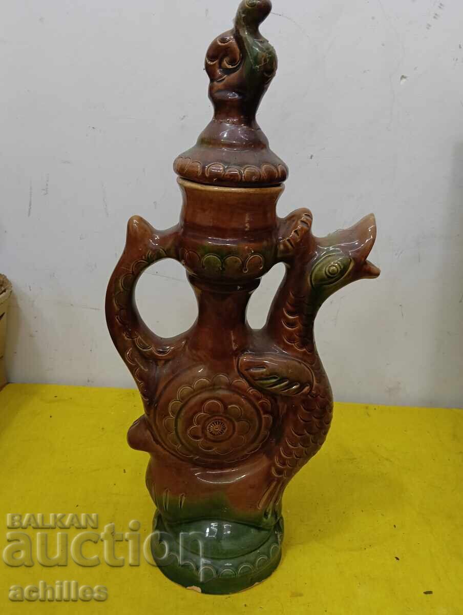 Πορσελάνινη κανάτα από τις ρωσικές δημοκρατίες