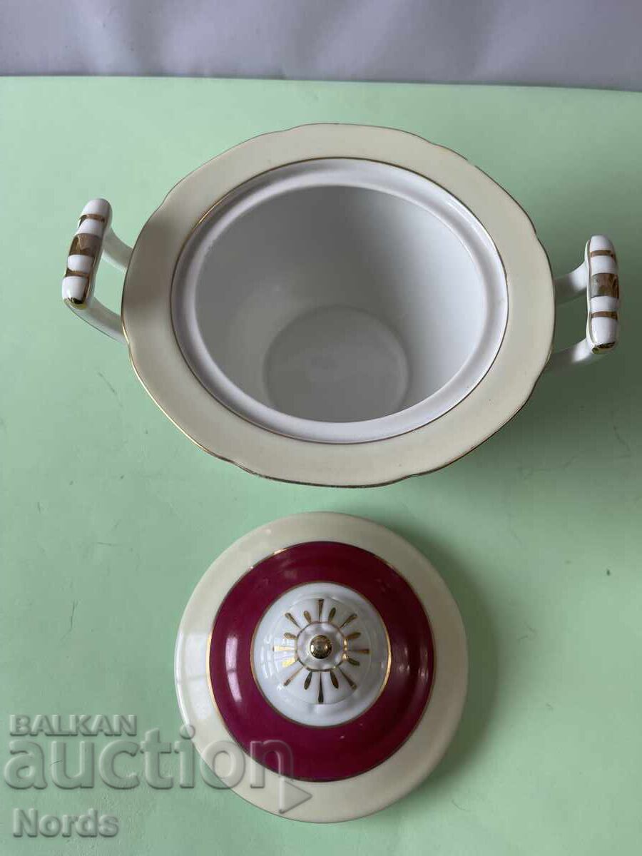 Δημοπρασία Ιαπωνικό σκεύος με καπάκι