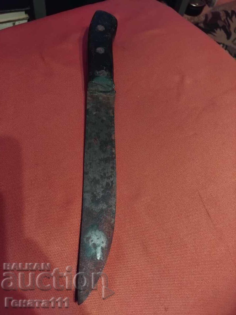 Cuțit ciobănesc vechi forjat cu preț € 35.00 | 68.45 BGN