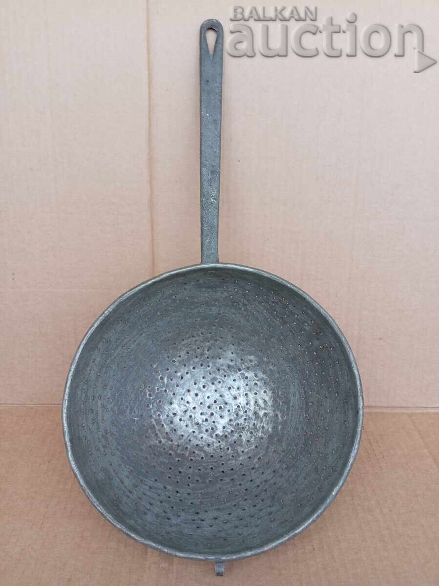 mare strecurătoare veche din cupru vas de aramă sită