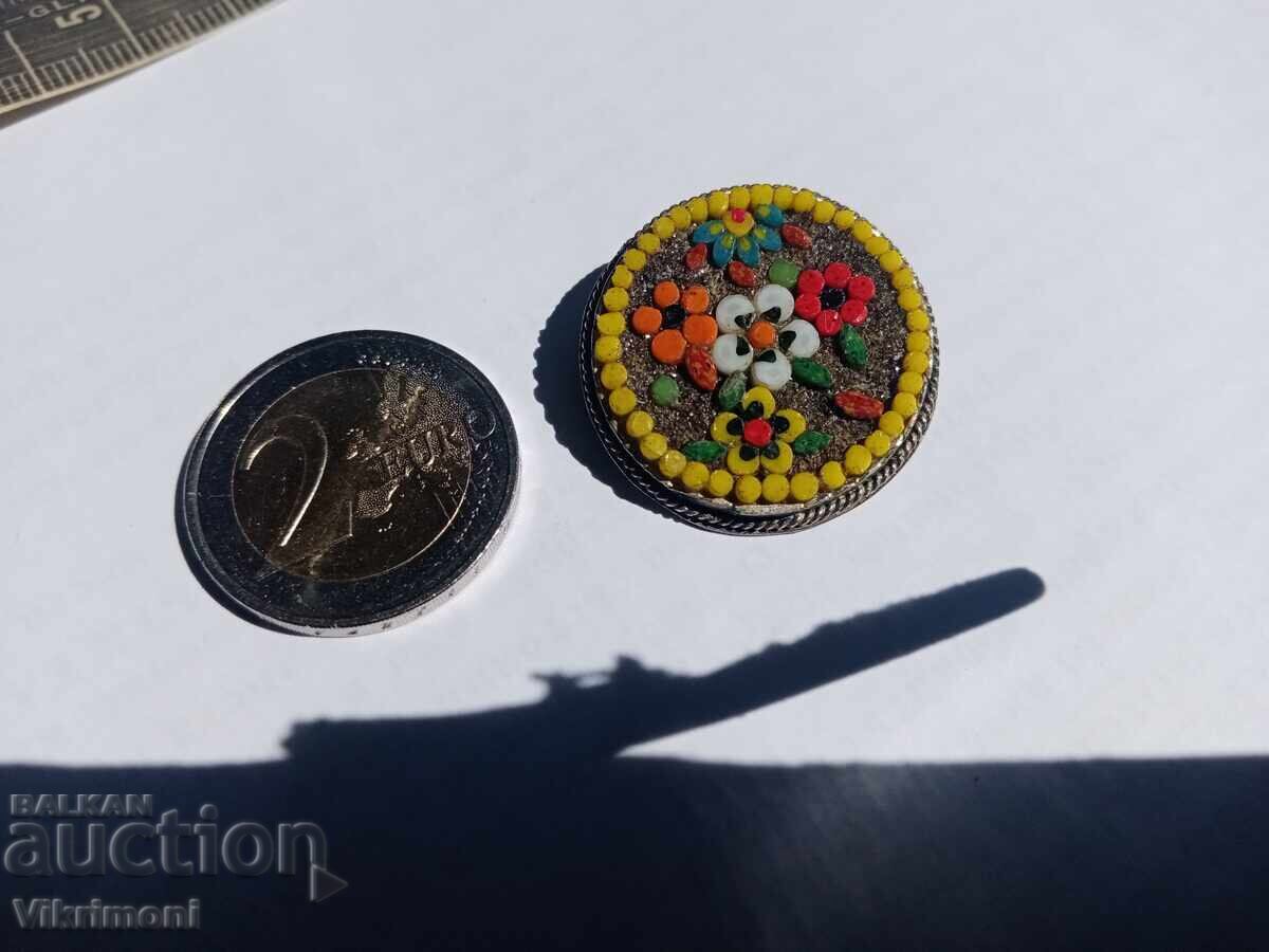 Licitație Broscă veche cu mozaic, temă florală vintage Licitație Broscă veche cu mozaic, temă florală vintage