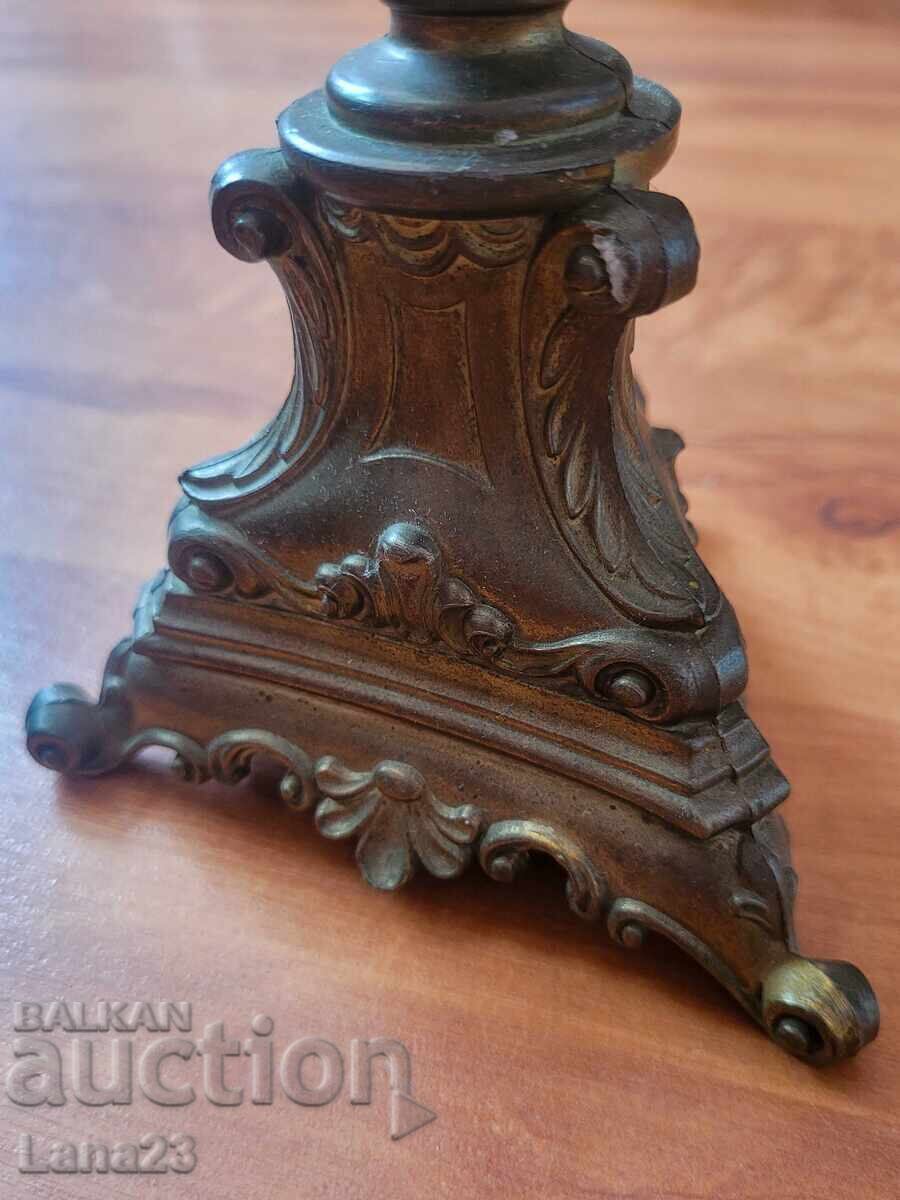 Livrarea Sfeșnic din alamă - cu 5 brațe Livrarea Sfeșnic din alamă - cu 5 brațe