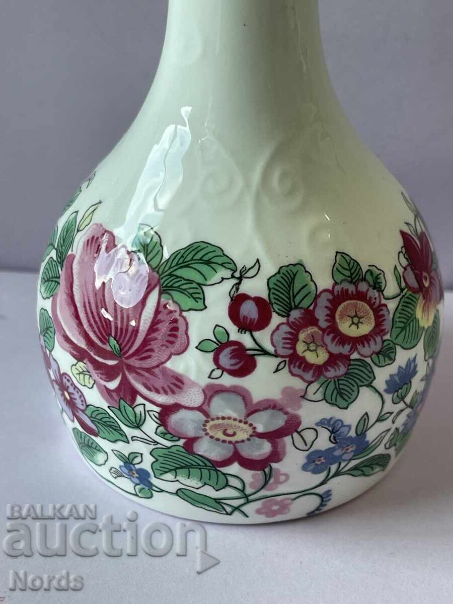 Доставка на Crown Staffordshire Порцеланова вазичка Доставка на Crown Staffordshire Порцеланова вазичка