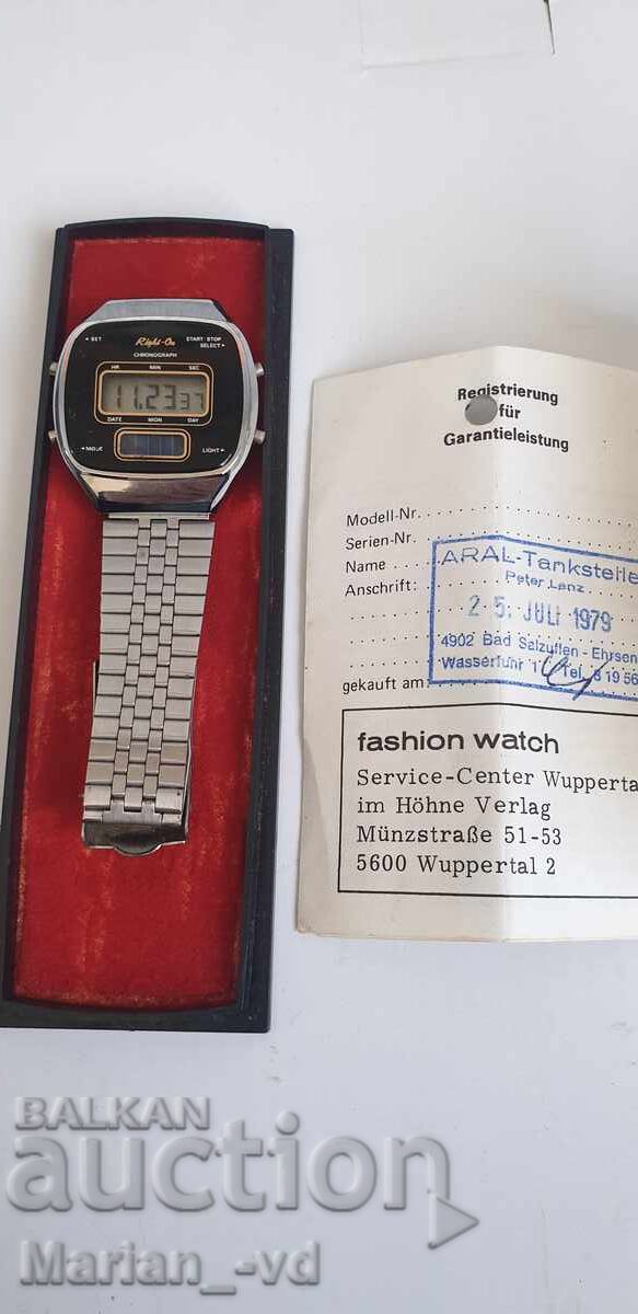 Παράδοση Παλιό ψηφιακό ηλιακό ρολόι από το 1979