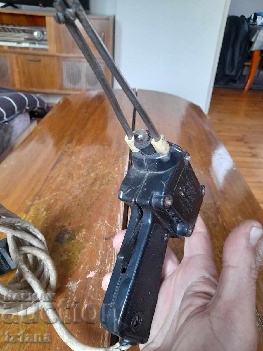 Παράδοση Παλιό επαγωγικό κολλητήρι Παράδοση Παλιό επαγωγικό κολλητήρι