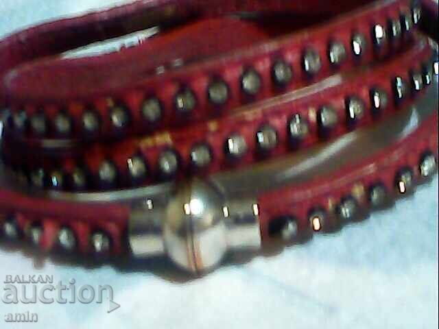 Beautiful leather necklace and bracelet set with price € 5.00 | 9.78 BGN Beautiful leather necklace and bracelet set with price € 5.00 | 9.78 BGN