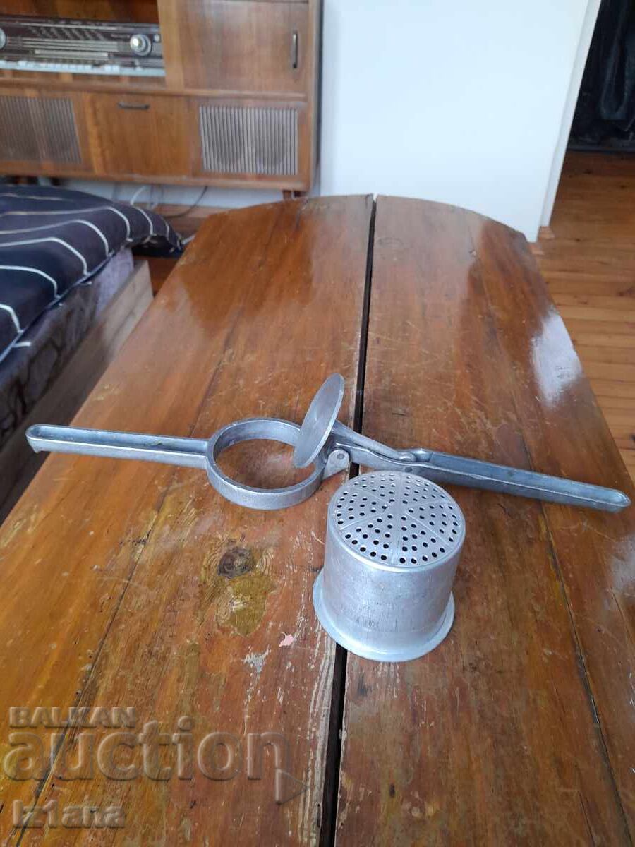 Livrarea Presă veche de cartofi Livrarea Presă veche de cartofi