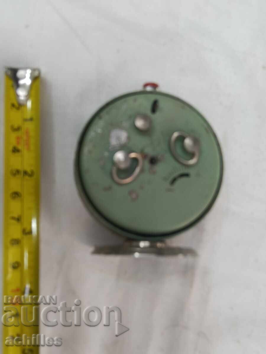 Неработещ будилник Слава с цена € 1.00 | 1.96 лв.