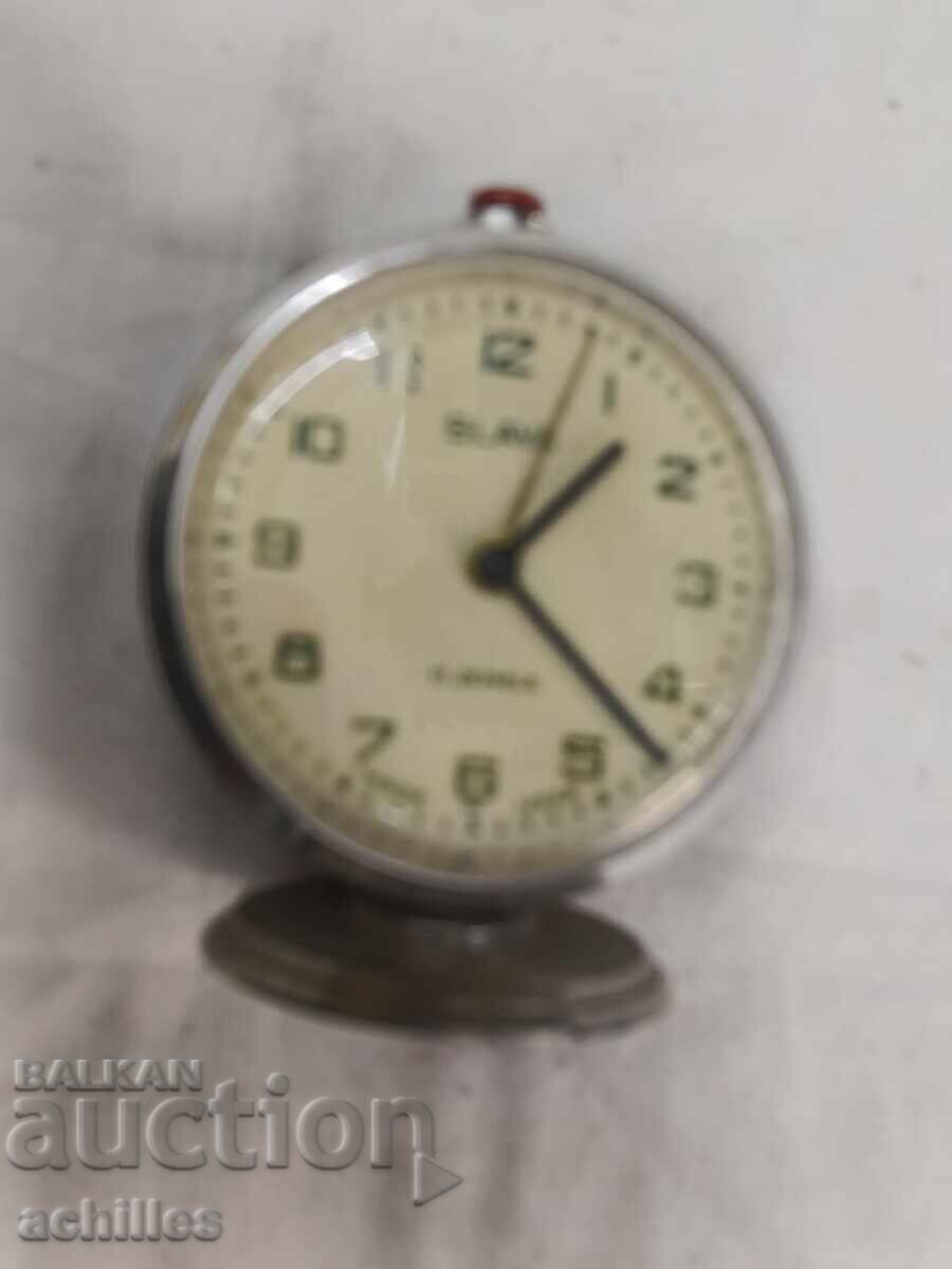 Неработещ будилник Слава