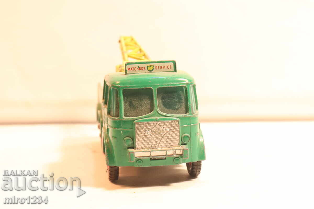 Delivery of MATCHBOX KING SIZE CAR TRUCK MODEL