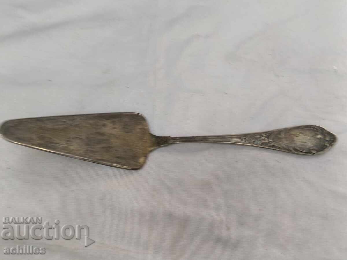 Lopățică pentru prăjituri argintată