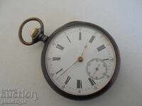 №*8563 Παλαιό ρολόι τσέπης – στρατιωτικό στυλ