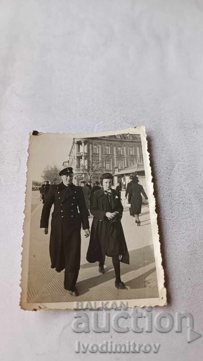 Fotografie Varna Tânăr și tânără la plimbare