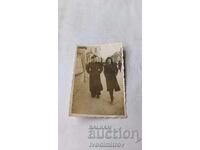 Fotografie Varna Cadet și o tânără la plimbare