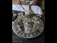 Cești, tăvi și zaharnițe argintate