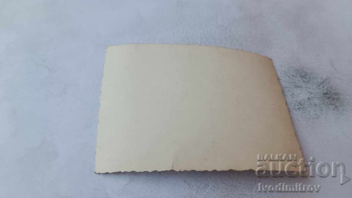 Photo: Young man and young woman with a retro bicycle on the road with price € 0.87 | 1.70 BGN Photo: Young man and young woman with a retro bicycle on the road with price € 0.87 | 1.70 BGN