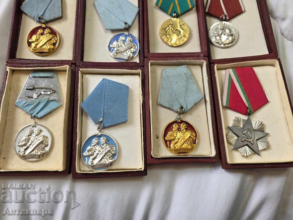 Set uriaș de ordine și insigne - 5