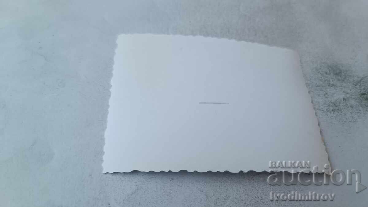 Φωτογραφία αγοράκι στην ακροθαλασσιά με τιμή € 1.07 | 2.09 BGN