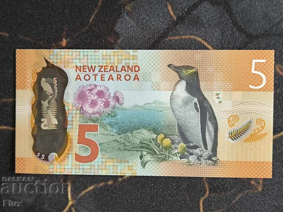 Банкнота - Нова Зеландия - 5 долара UNC | 2015г. с цена € 8.50 | 16.62 лв.
