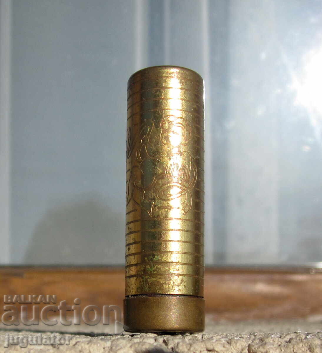 Cutie veche din bronz pentru ruj franțuzesc Lancome