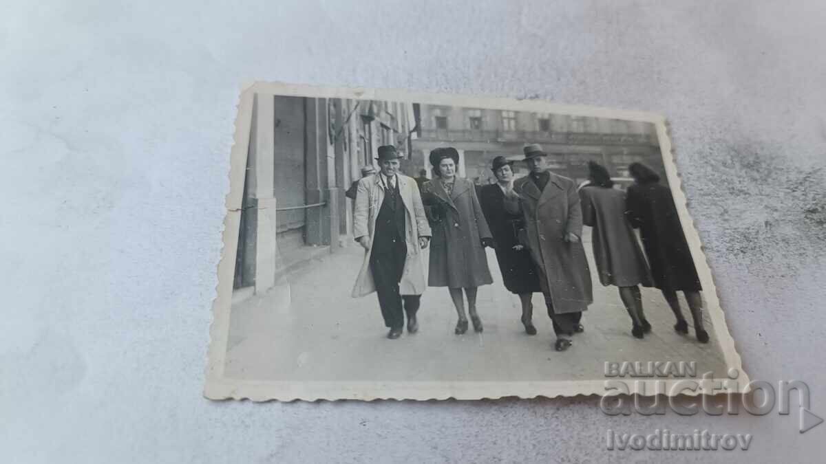 Fotografie Sofia Bărbați și femei la plimbare