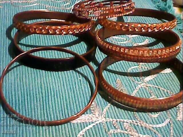 lot of bracelets with price € 8.00 | 15.65 BGN lot of bracelets with price € 8.00 | 15.65 BGN