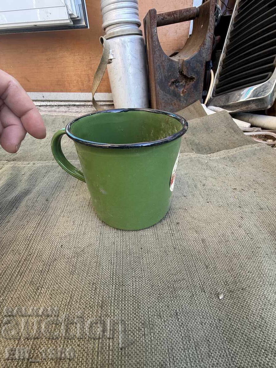 Εμαγιέ στρατιωτική κούπα 1956 με τιμή € 10.00 | 19.56 BGN