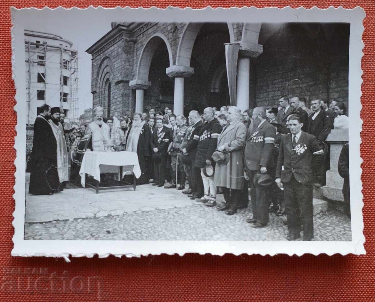 General Nikola Zhekov and Colonel Georgi Simeonov