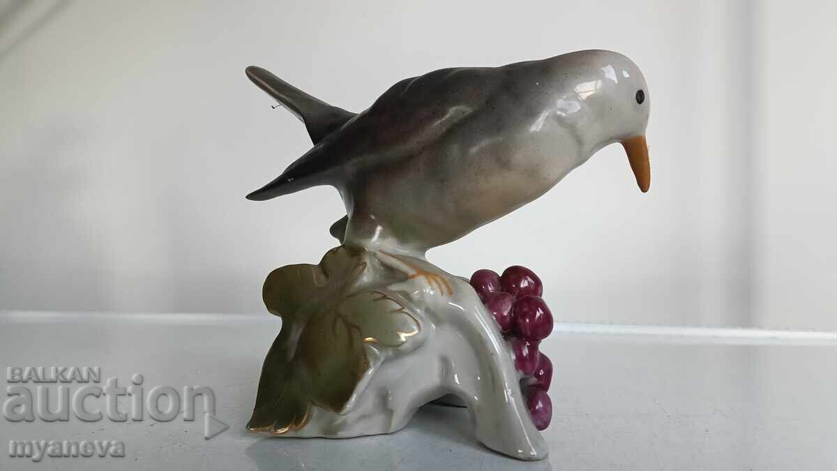 Auction  Bulgarian socialist-era porcelain bird figurine