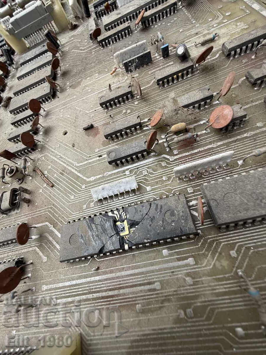 Plăci deșeuri electronice cu preț € 150.00 | 293.37 BGN