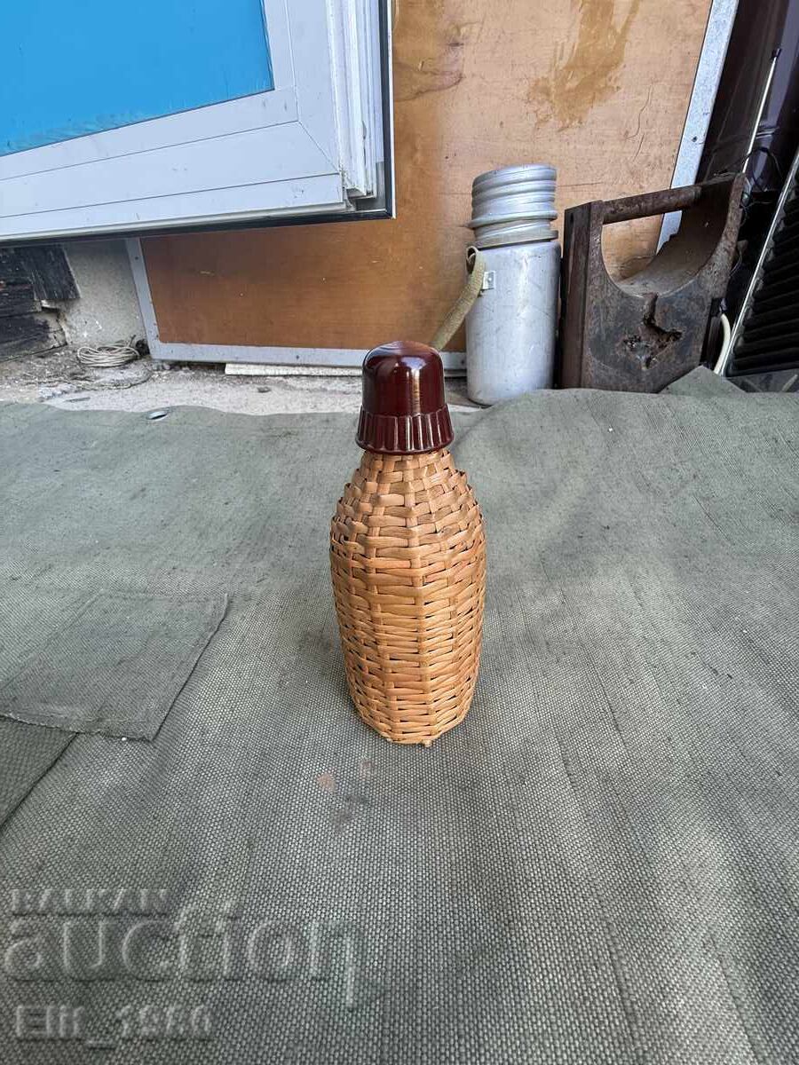 Sticlă de colonie de lux din perioada socialistă