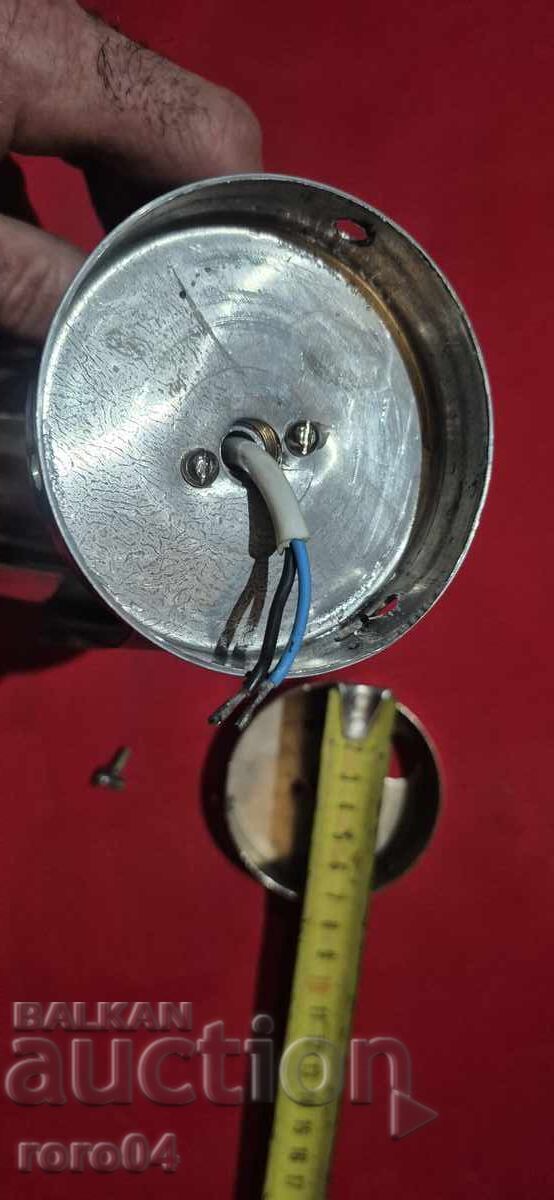 LAMPĂ VECHE DIN ALUMINIU / PROIECTOR - 5 LAMPĂ VECHE DIN ALUMINIU / PROIECTOR - 5