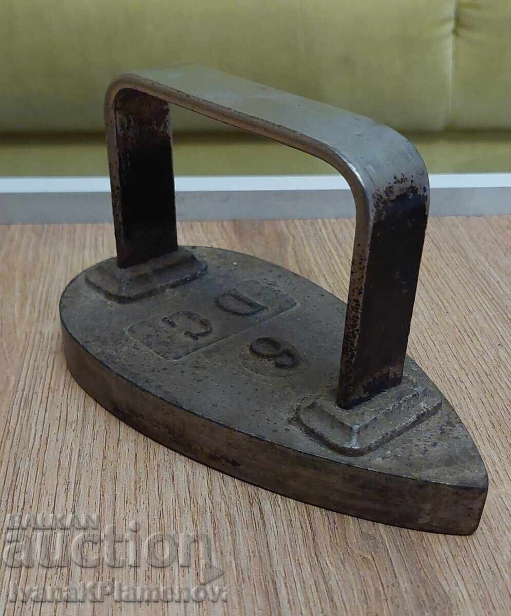 Fier de călcat retro pentru colecționari - 6 Fier de călcat retro pentru colecționari - 6