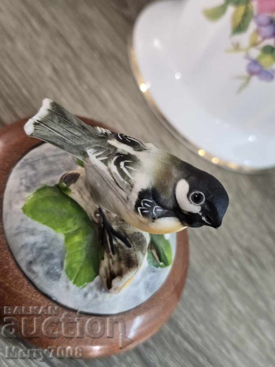 Изящна порцеланова музикална фигурка на пеещо птиченце,! - 5 Изящна порцеланова музикална фигурка на пеещо птиченце,! - 5