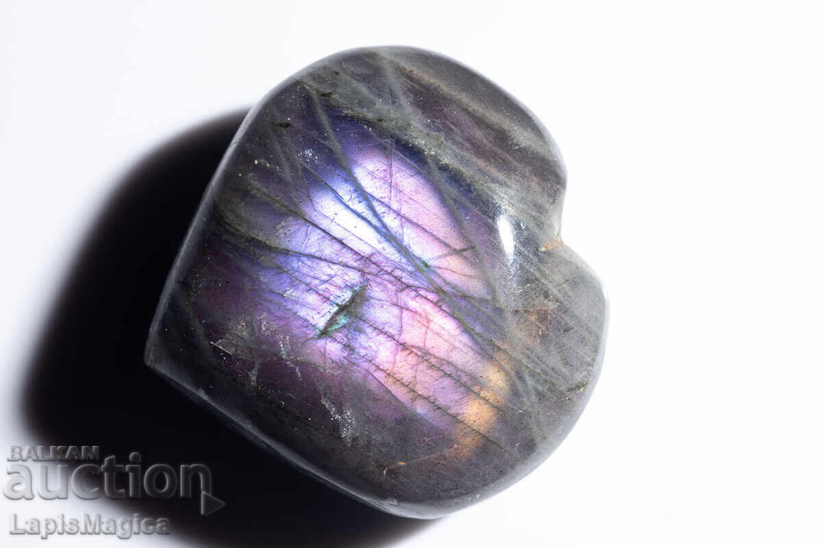 Violet labradorite heart 25g 33mm