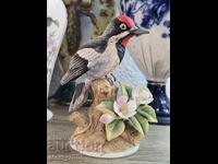 Κομψή συλλεκτική πορσελάνινη φιγούρα σιδερά!