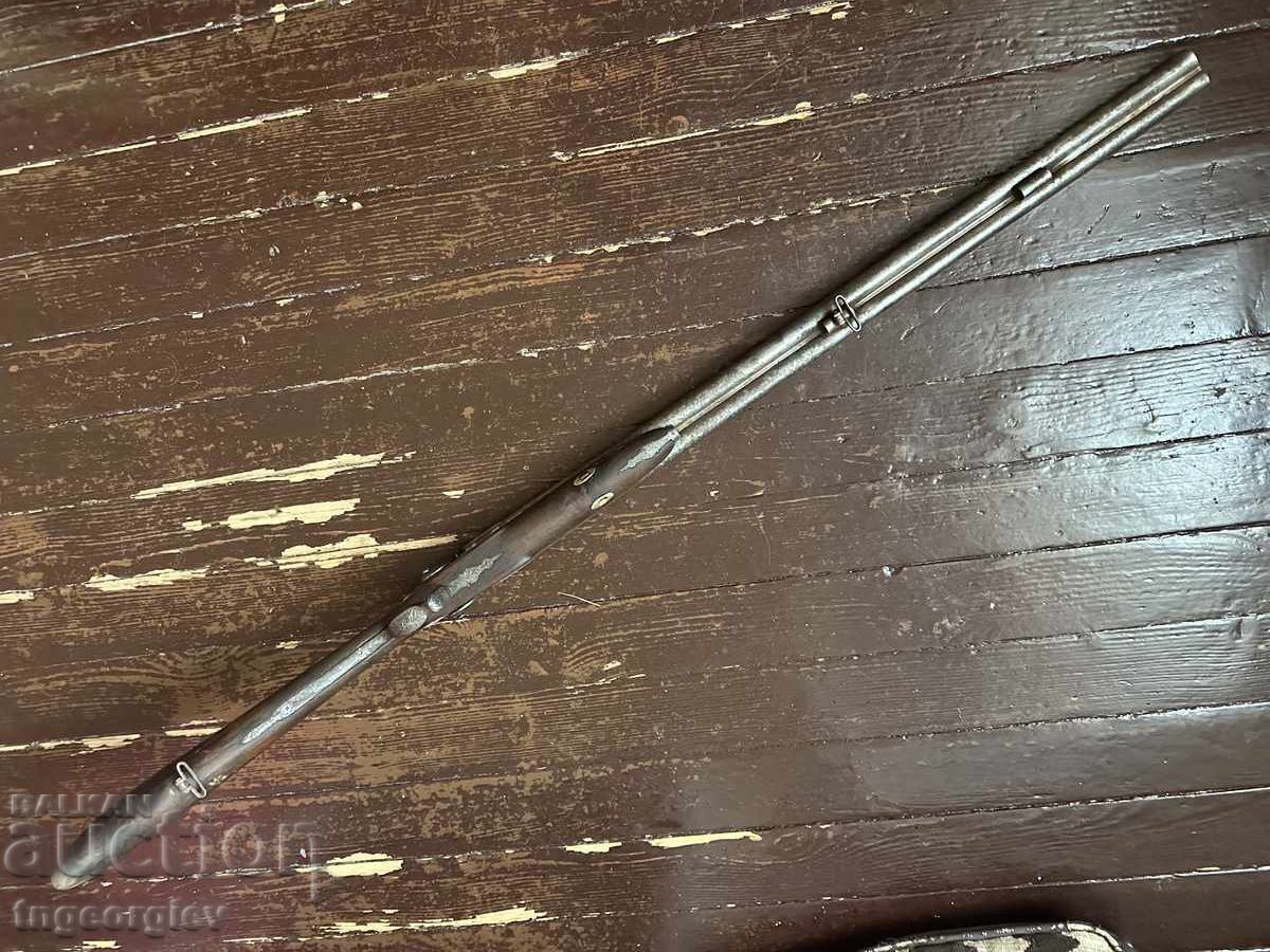 ΔΥΟ ΚΑΠΝΙΖΟΝΤΕΣ ΚΑΝΕΣ - ΤΟΥΦΕΚΙ 1850 με τιμή € 333.00 | 651.29 BGN