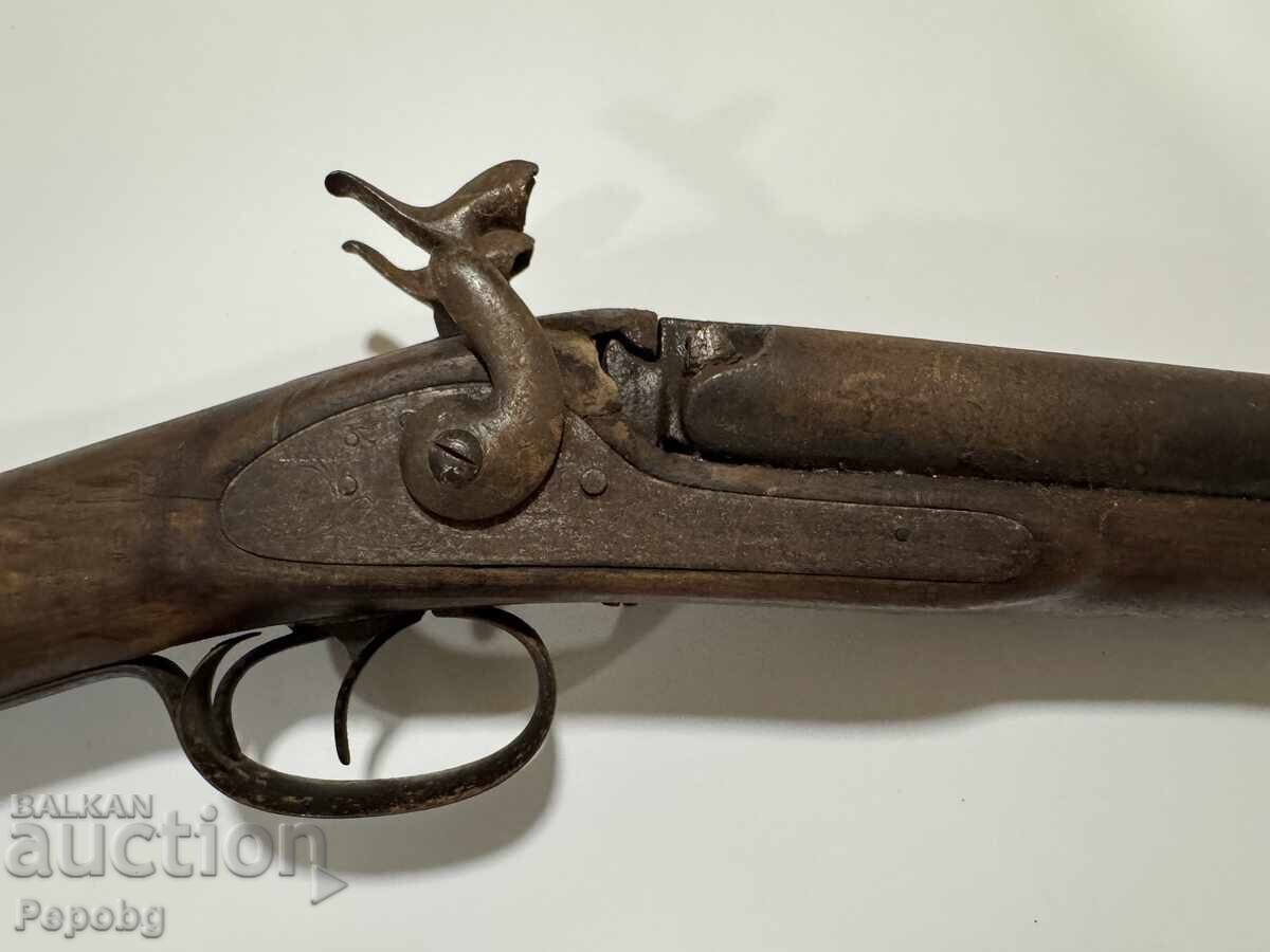 Auction  Old capsule rifle