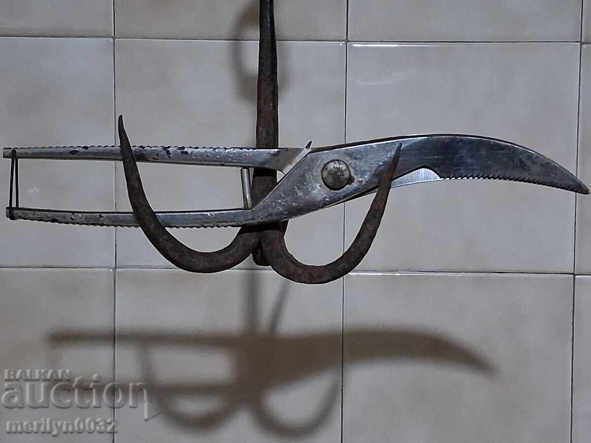 Surgical instrument filtration scissors - 5