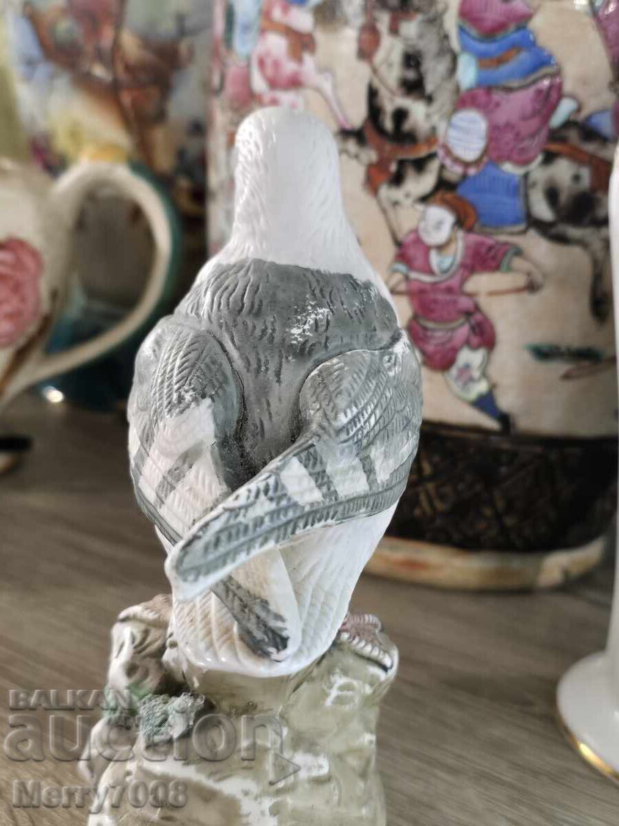 Δημοπρασία κομψή πορσελάνινη φιγούρα γλάρου !