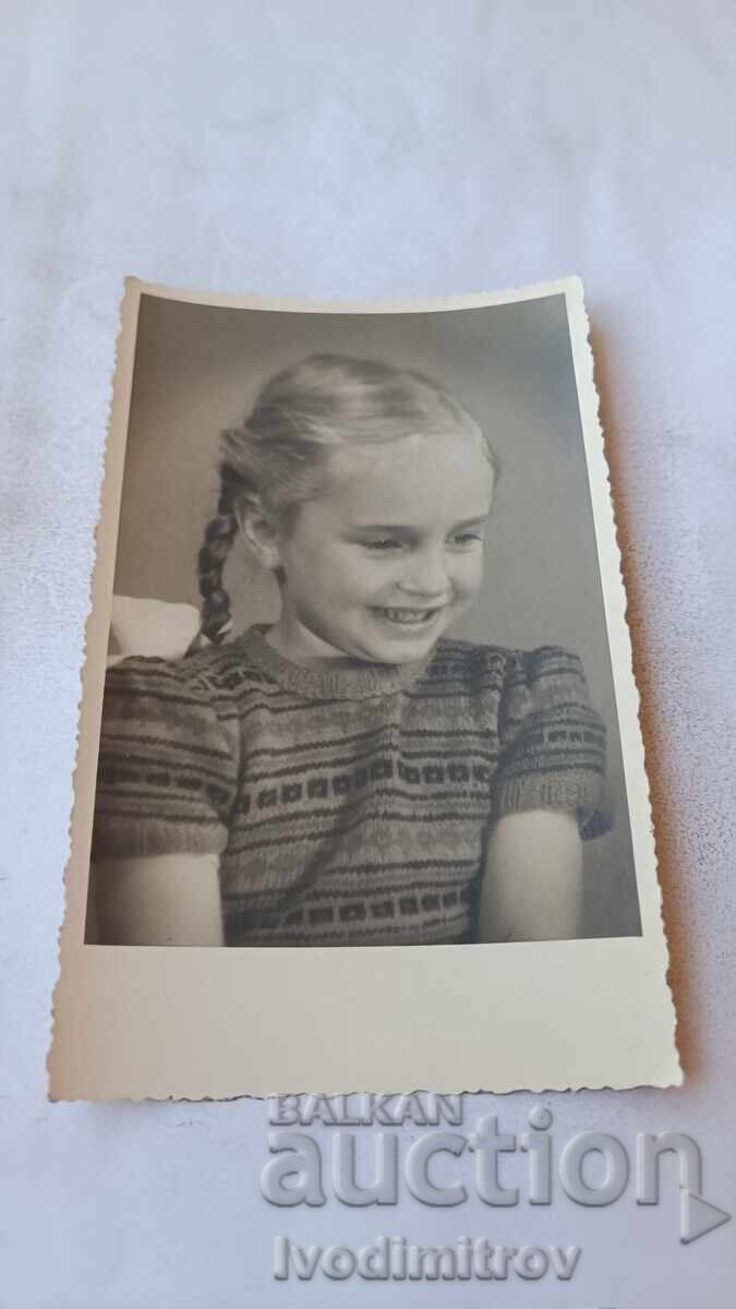 Poză fetiță cu codițe