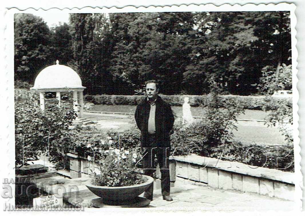 1976 ΜΙΚΡΗ ΠΑΛΙΑ ΦΩΤΟΓΡΑΦΙΑ Κ. ΜΑΡΤΣΕΛΟ ΜΑΣΤΡΟΓΙΑΝΝΙ ΣΤΗ ΜΠΑΝΚΙΑ Ζ550 1976 ΜΙΚΡΗ ΠΑΛΙΑ ΦΩΤΟΓΡΑΦΙΑ Κ. ΜΑΡΤΣΕΛΟ ΜΑΣΤΡΟΓΙΑΝΝΙ ΣΤΗ ΜΠΑΝΚΙΑ Ζ550