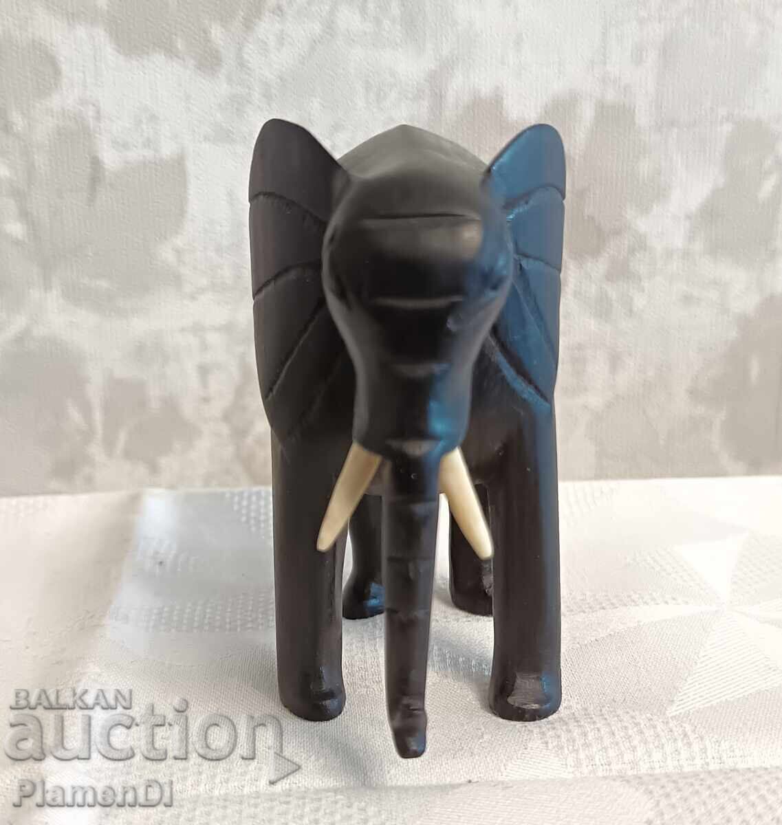 Licitație Elefant sculptat manual din abanos și os - figurină vintage