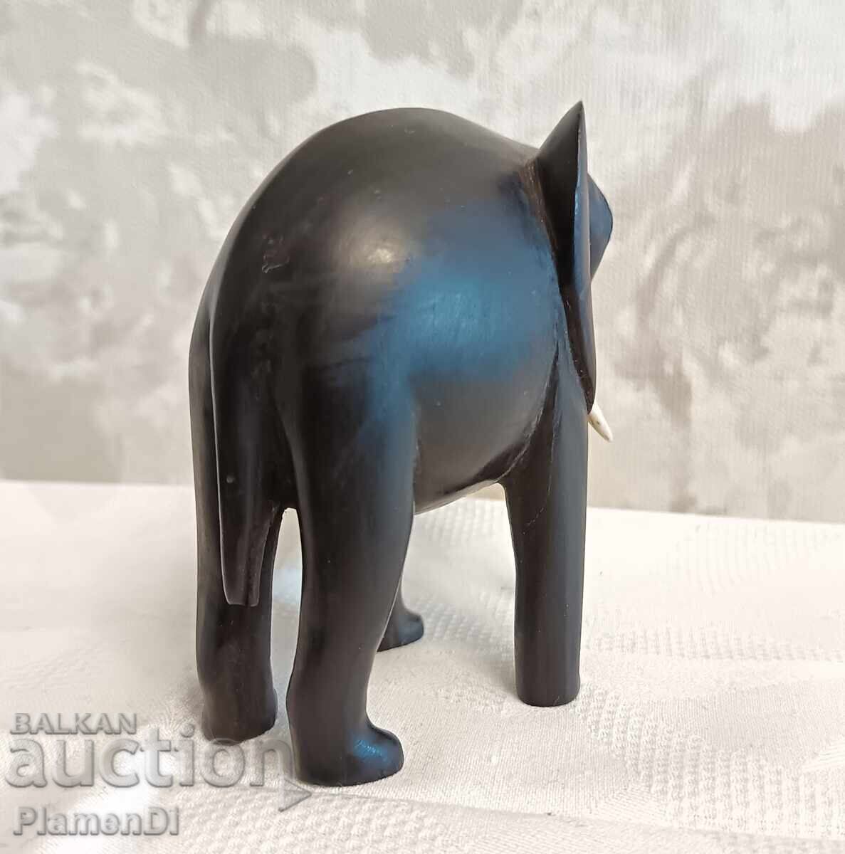 Livrarea Elefant sculptat manual din abanos și os - figurină vintage