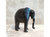 Ръчно резбован слон от абанос и кост - винтидж фигурка.
