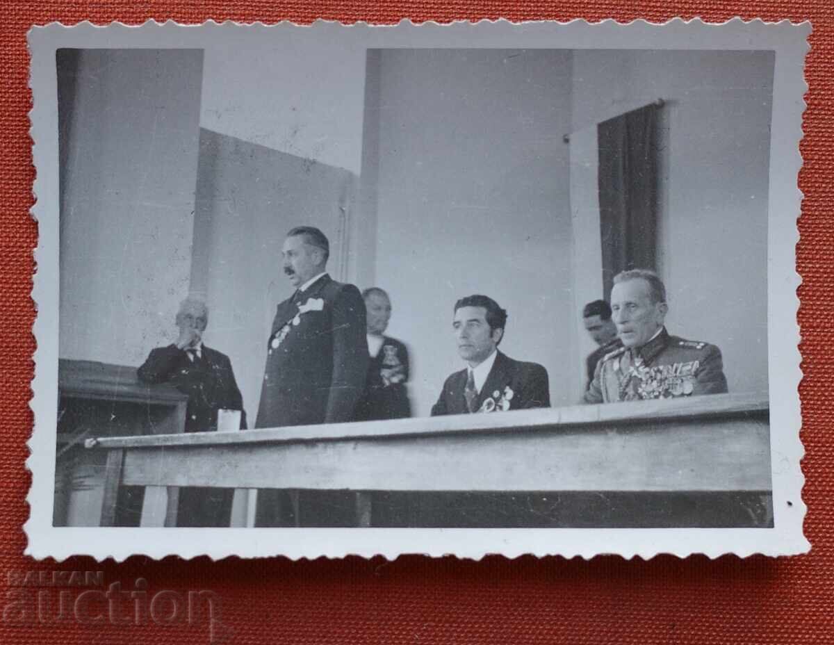 Στρατηγός Νίκολα Ζέκοφ και Συνταγματάρχης Γκεόργκι Συμεόνοφ